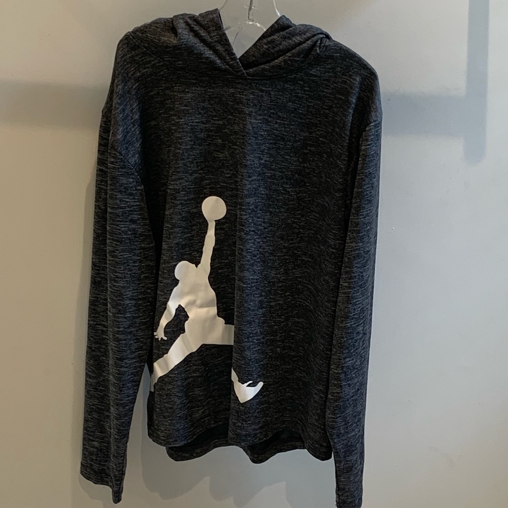 ⭐️ Air Jordan Boy’s Hooded Shirt Size M NWOT